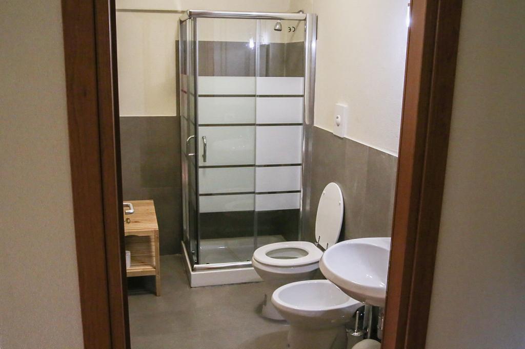 Oasi Hostel Merone Habitación foto