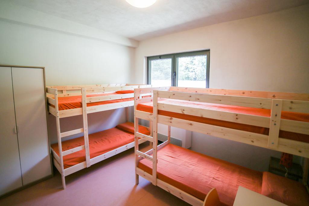 Oasi Hostel Merone Habitación foto